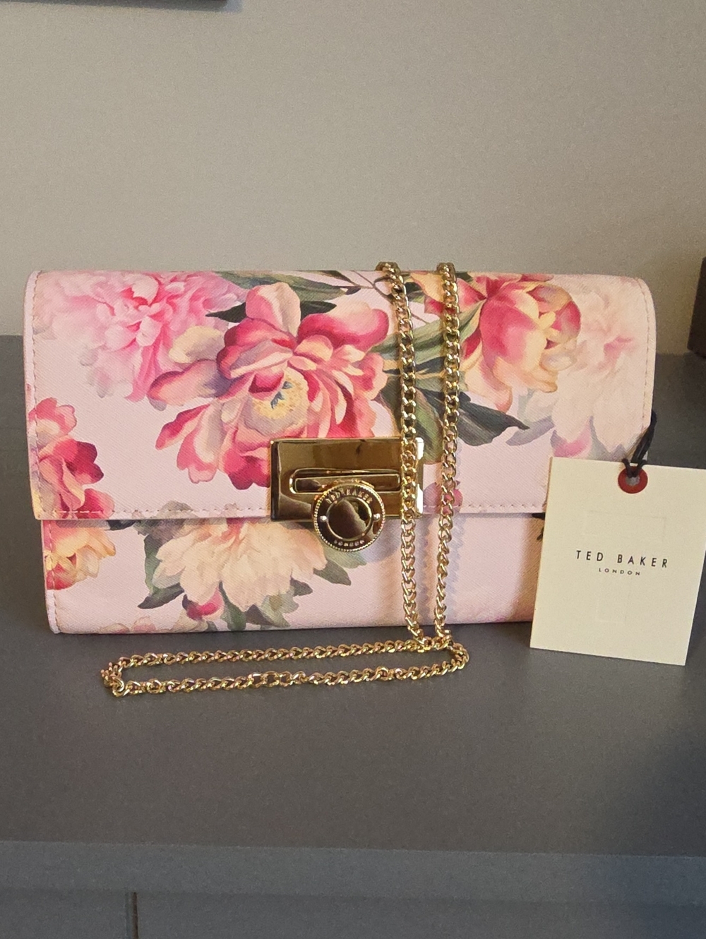 TED BAKER LONDON NWT Parisa Pink Floral Chain Crossbody Bag - Picture 2 of 15